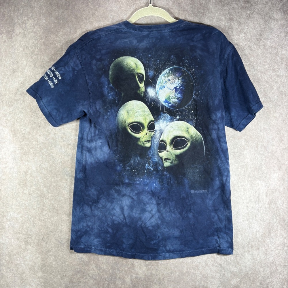 The‎ Mountain T-Shirt Mens M Blue Alien Invasion Roswell NM Tie Dye Graphic Tee